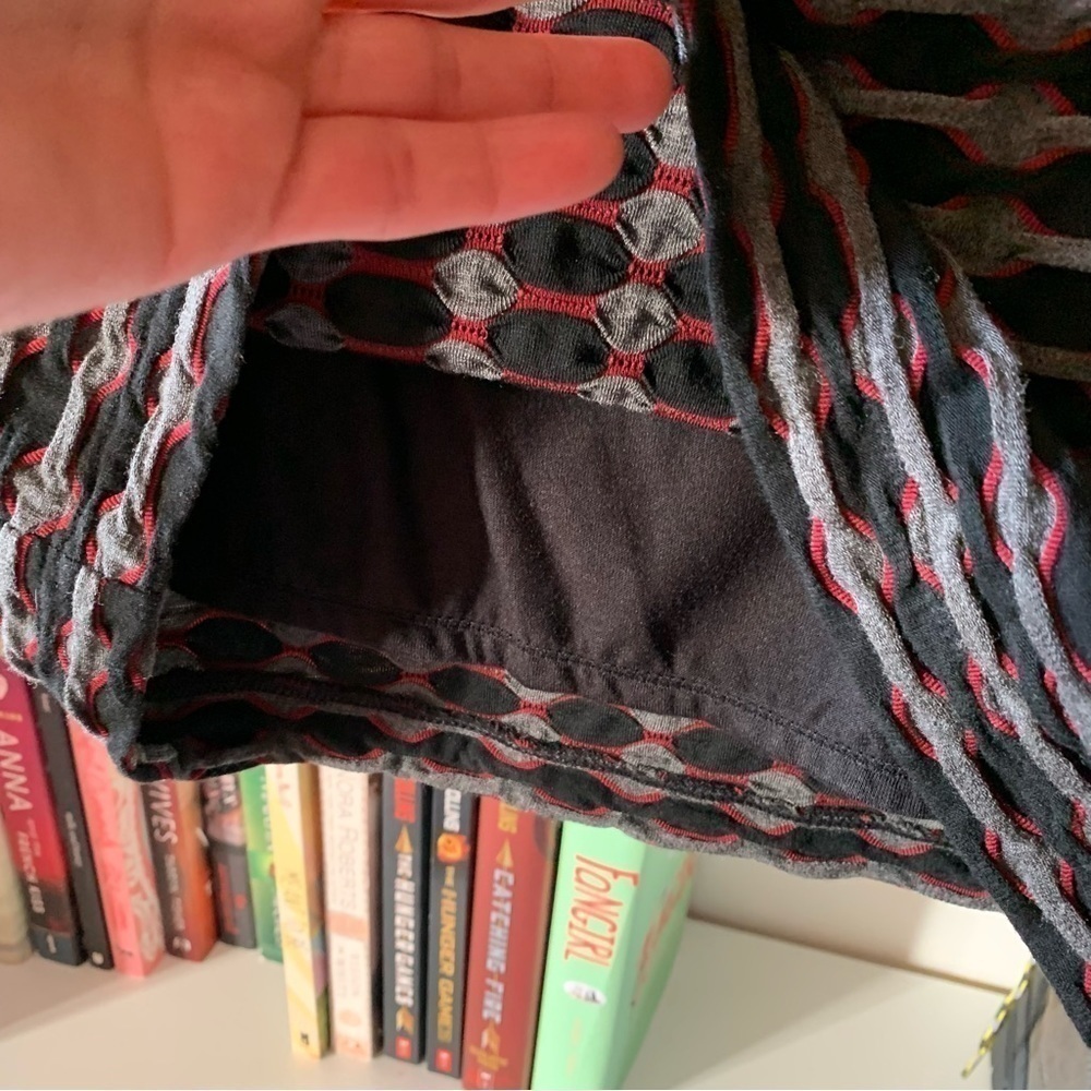 Max Studio Black, Red, And Gray Patterned Skirt S… - image 4